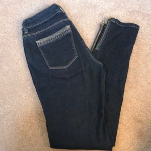 WHBM skinny ankle with zippers sz00
